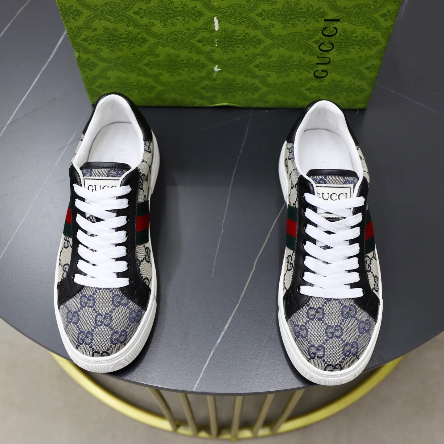 Men's shoes: 420💰🙅‍♂️🙅‍♂️🙅‍♂️ Brand: Gucci GuCCI Standard code: 38-44 (45 customized) Grade: Same as the official website Material: Brand cloth fabric Comfortable and breathable sheepskin lining Lightweight wear-resistant outsole Style category: Men's fashionable casual shoes Running sneakers Distinguished luxury brand elements Top luxury Color: actual picture color